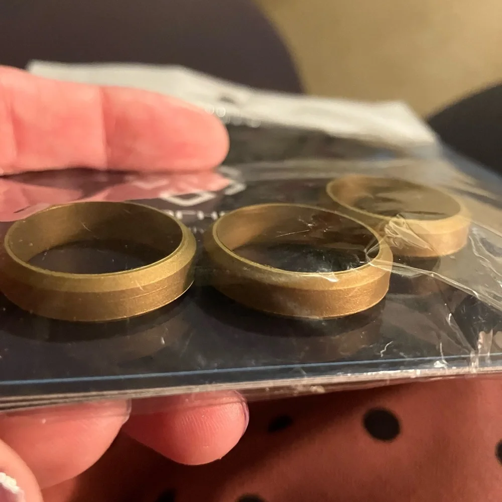 Knot theory breatheable silicone ring - bronze - Picture 2 of 3